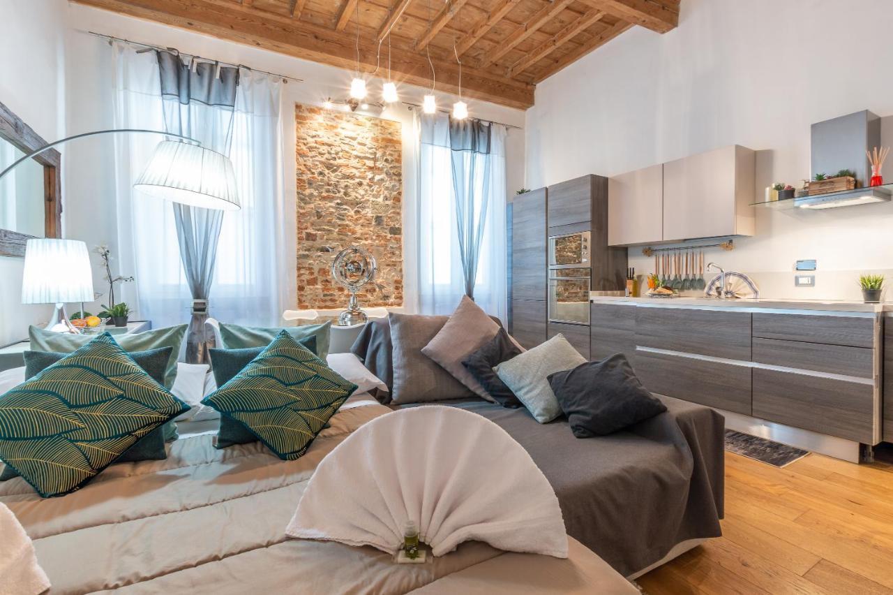 E Quindi Uscimmo A Riveder Le Stelle Apartment Florence Luaran gambar